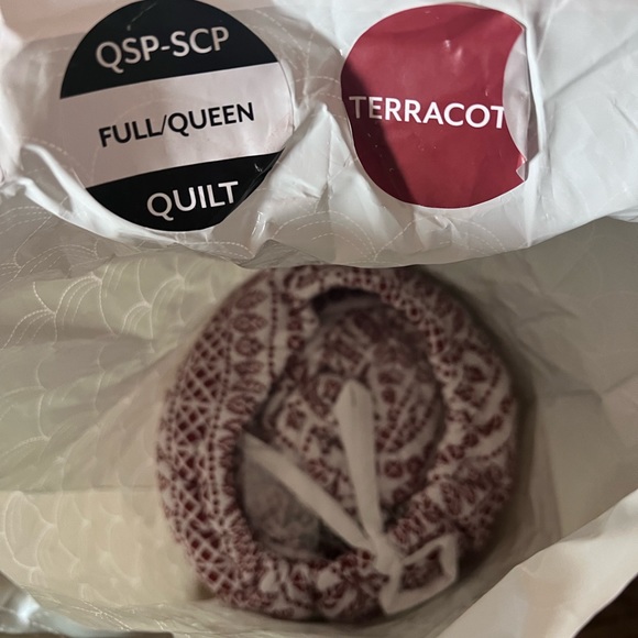 NWT Queen size Quilt Coverlet 3 piece set - Picture 5 of 5